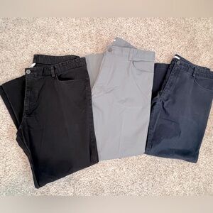 Men’s Calvin Klein Chino Pants (38x30).